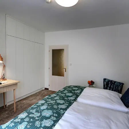 Astoria & Medical Hotel