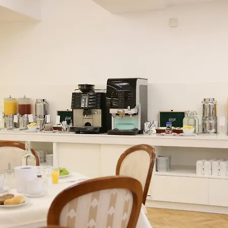 Hotel Astoria & Medical 4*