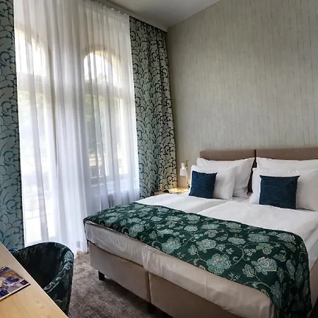 Astoria & Medical Karlovy Vary