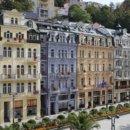 Astoria & Medical Hotel 4*