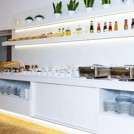 Hotel Astoria & Medical Karlovy Vary