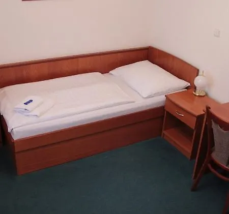 Astoria & Medical 4*