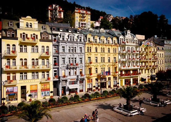 Astoria & Medical Otel 4*