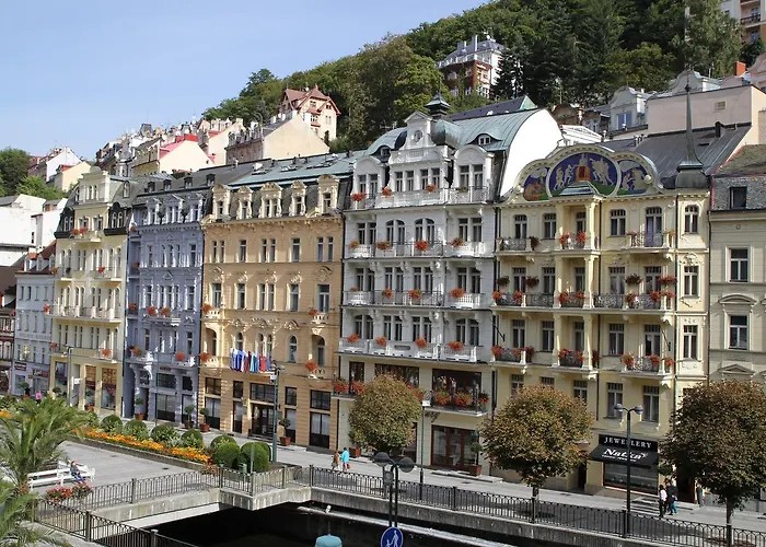 Astoria & Medical 4* Karlovy Vary