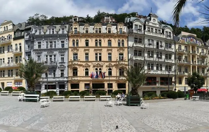Astoria & Medical Otel 4*