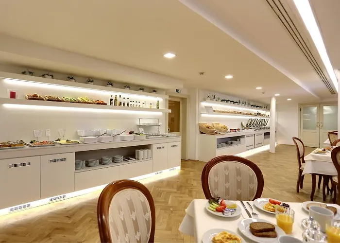 Astoria & Medical 4* Karlovy Vary